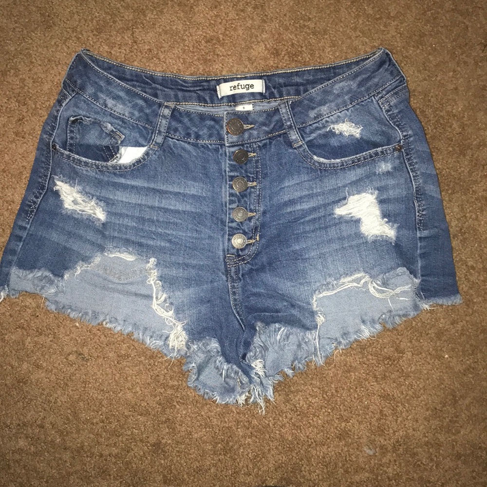 Cut off shorts
